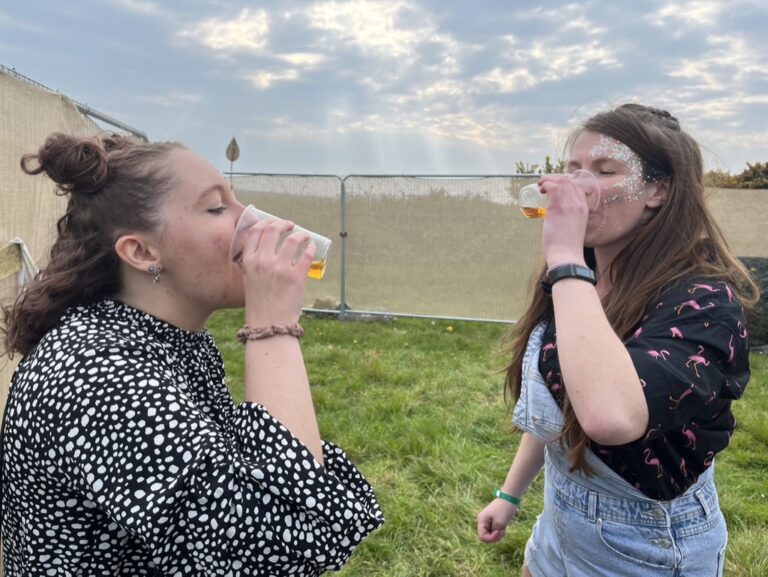 20C6E4BF-9550-4C63-9FD1-C7BB162153F8_1_105_c