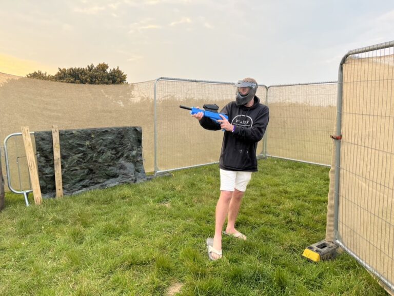 B3FEBE8D-B618-407E-8719-9AEDA7AEDF5B_1_105_c